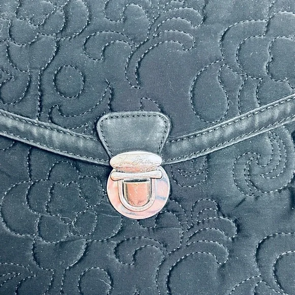 Vera Bradley Front Envelope Closure Cross Body Bag Black Quilted - Picture 3 of 11